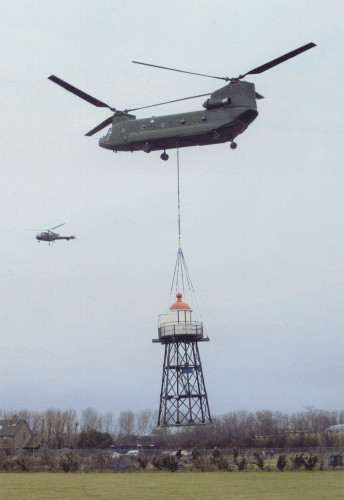 Op 18 februari 2004 vliegt het hoge licht terug naar Hoek van Holland.
